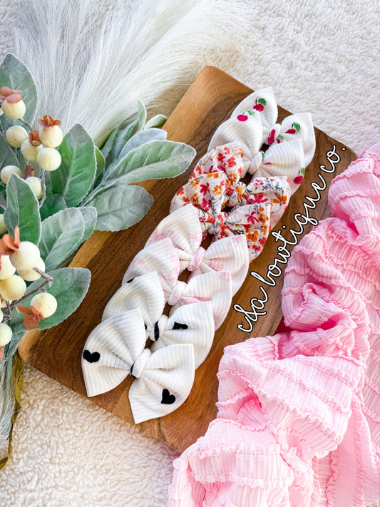 Spring Wave- Piggies